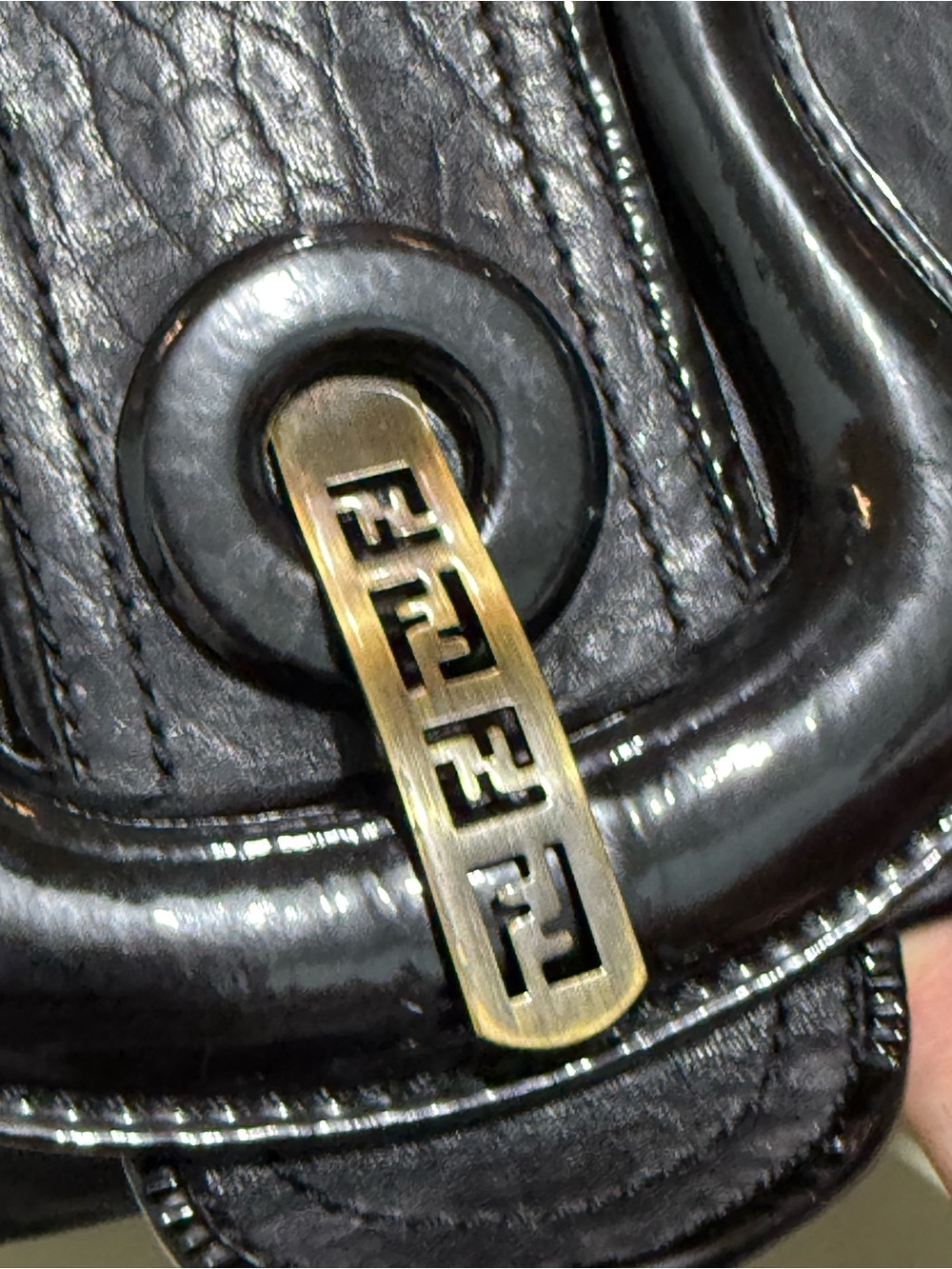 Fendi B-Bag (2006) Black Patent & Leather Shoulder Bag with Gold Hardware - Picture 3 of 13